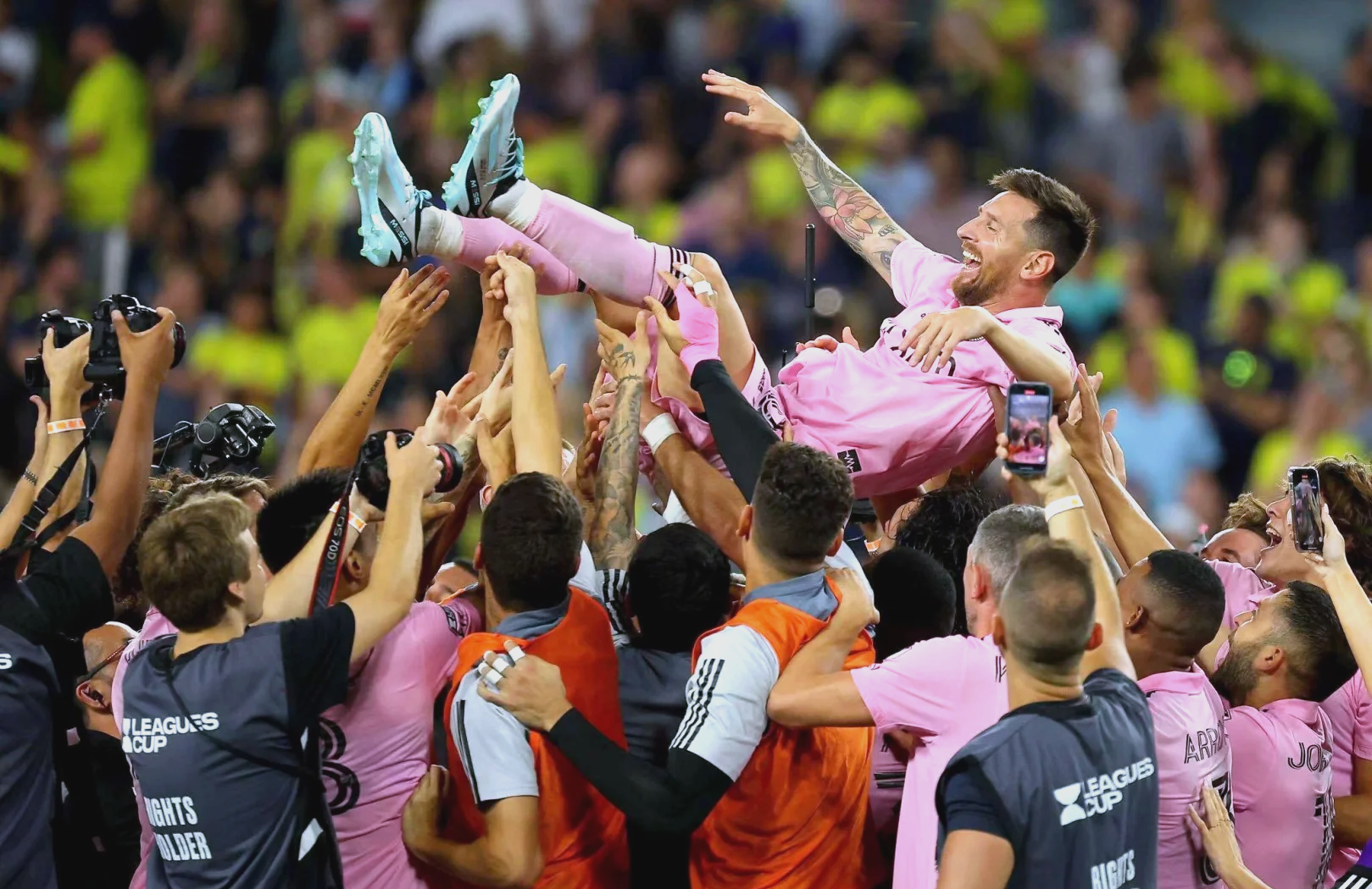 关于出色发挥引爆全场！，梅西意外战胜澳大利亚队赛场气氛高涨的信息-九游体育互动