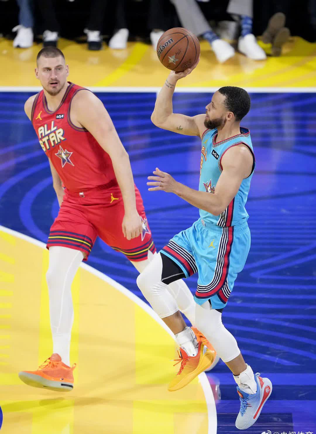 包含库里在DWG比赛中比赛局势复杂，出色发挥引发热议！全场沸腾不已的词条-九游电子平台