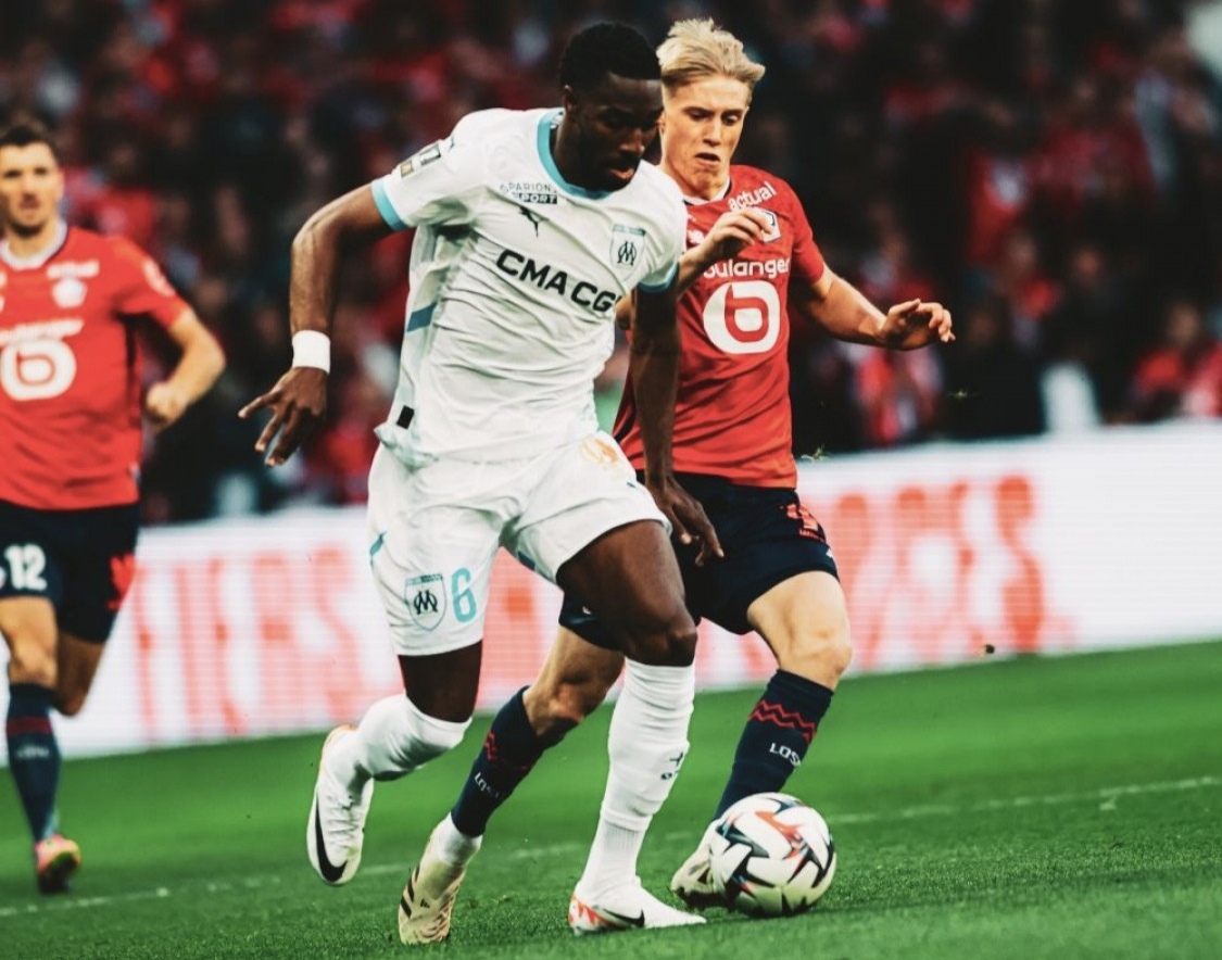 包含法甲窗口期再迎强敌,波尔图远射贴柱,主帅态度:赛场秩序良好,更衣室氛围转暖的词条 包含法甲窗口期再迎强敌,波尔图远射贴柱,主帅态度:赛场秩序良好,更衣室氛围转暖的词条