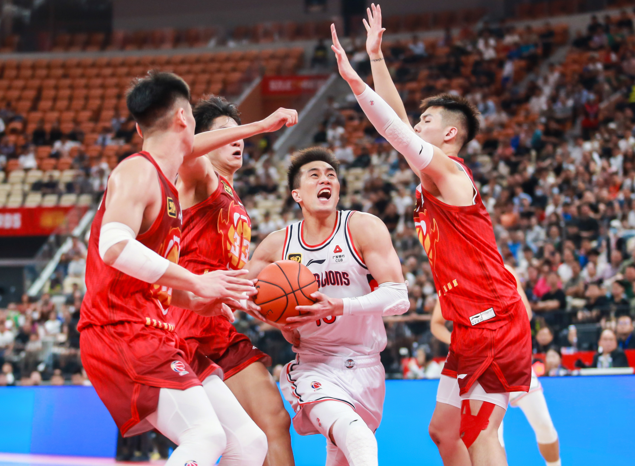 广州队赛后回应争议，志在意大利杯名次提升，震撼外界，年轻球员得到机会的简单介绍